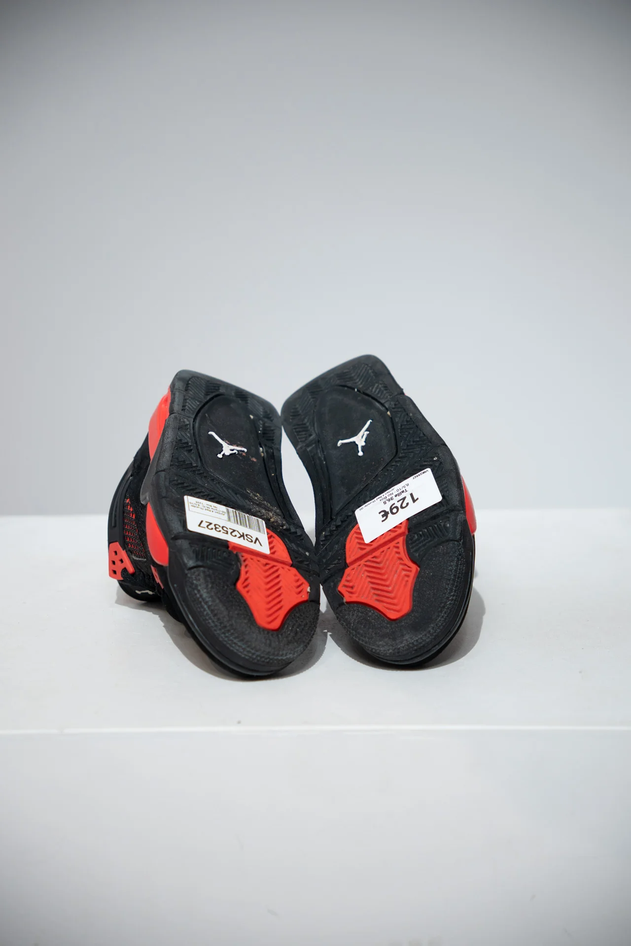 Jordan 4 Red Thunder GS (Taille 36,5) - Image 4
