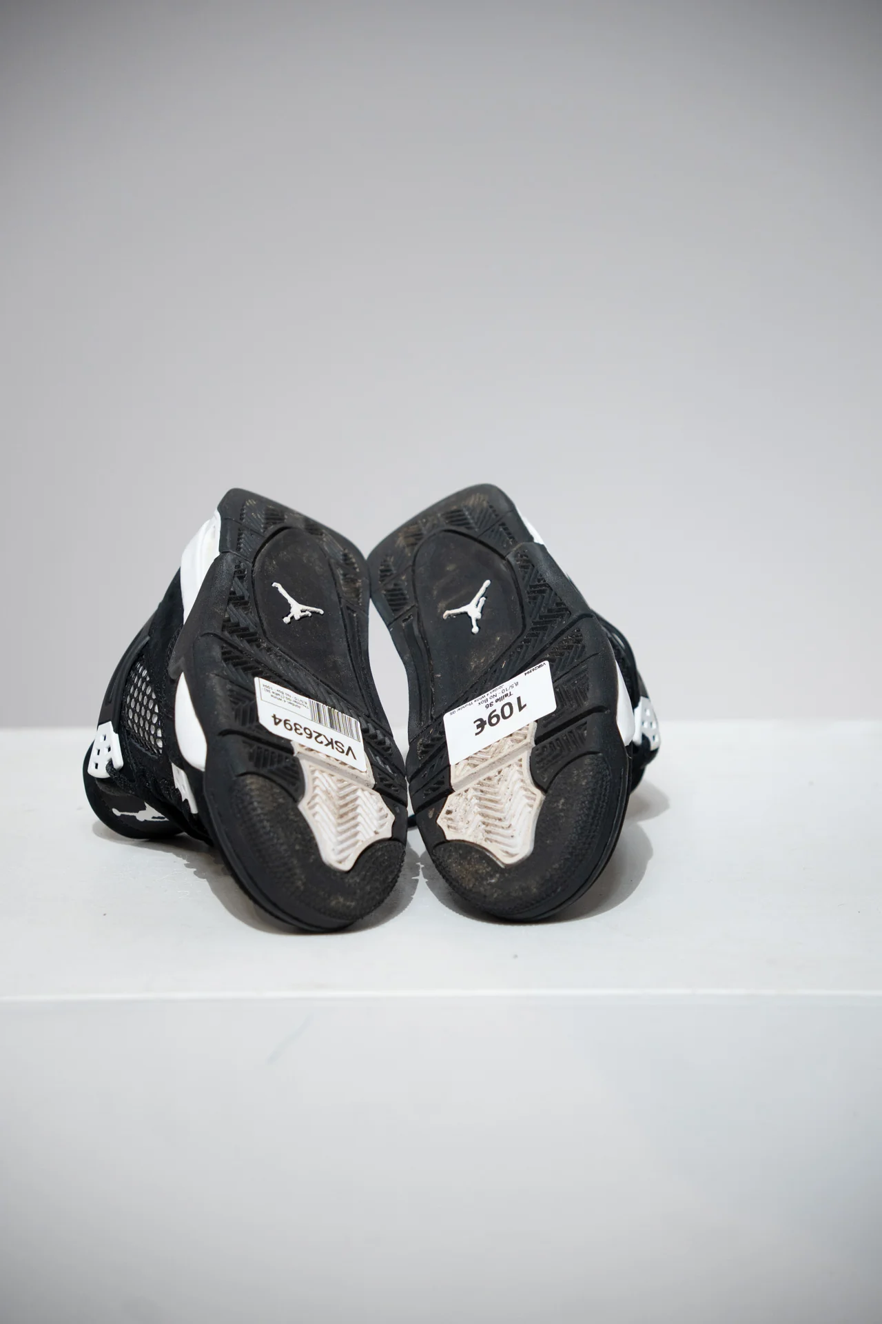 Jordan 4 White Thunder GS (Taille 36) - Image 7
