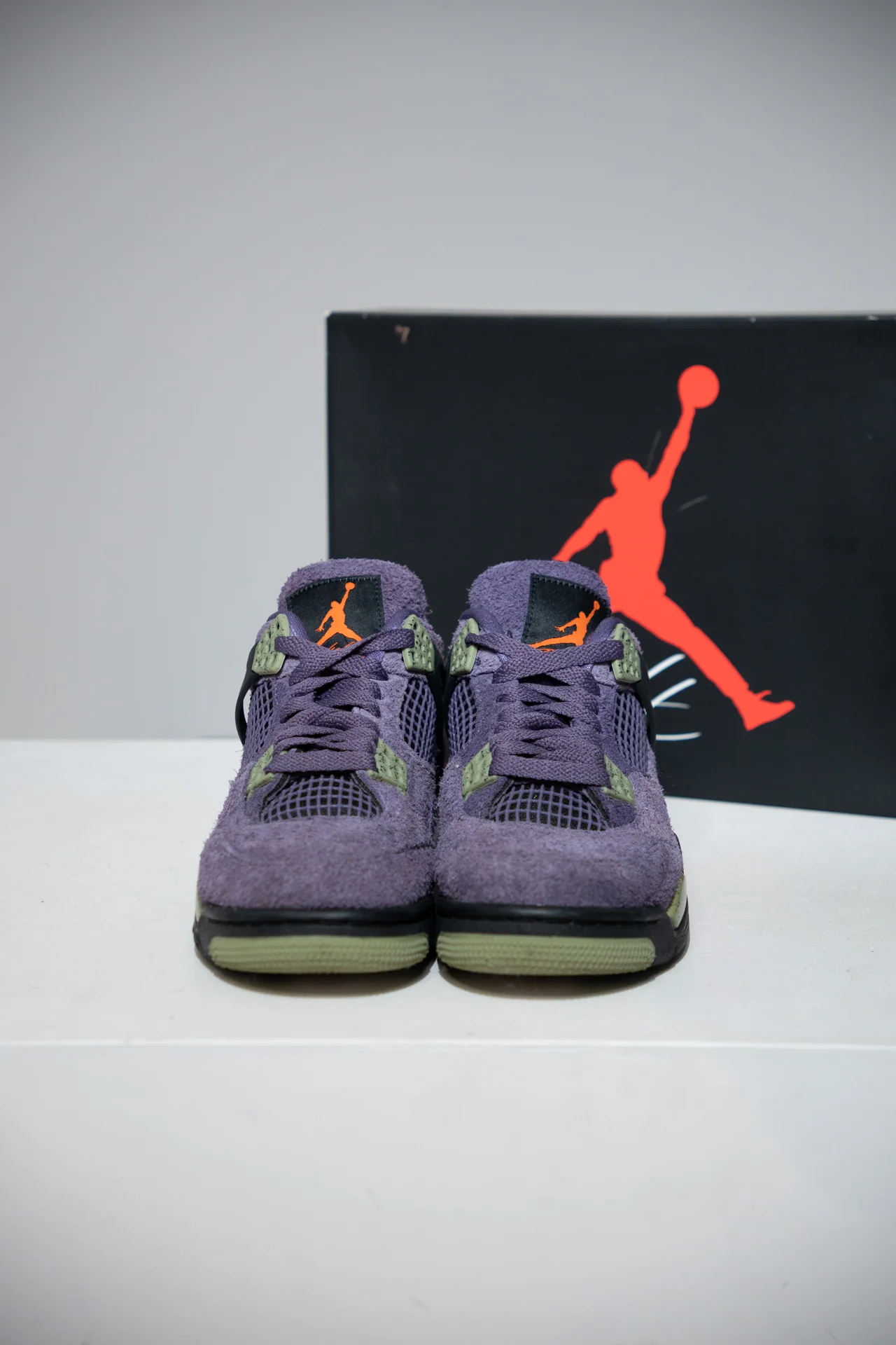 Jordan 4 Canyon purple (Taille 37,5) - Image 2