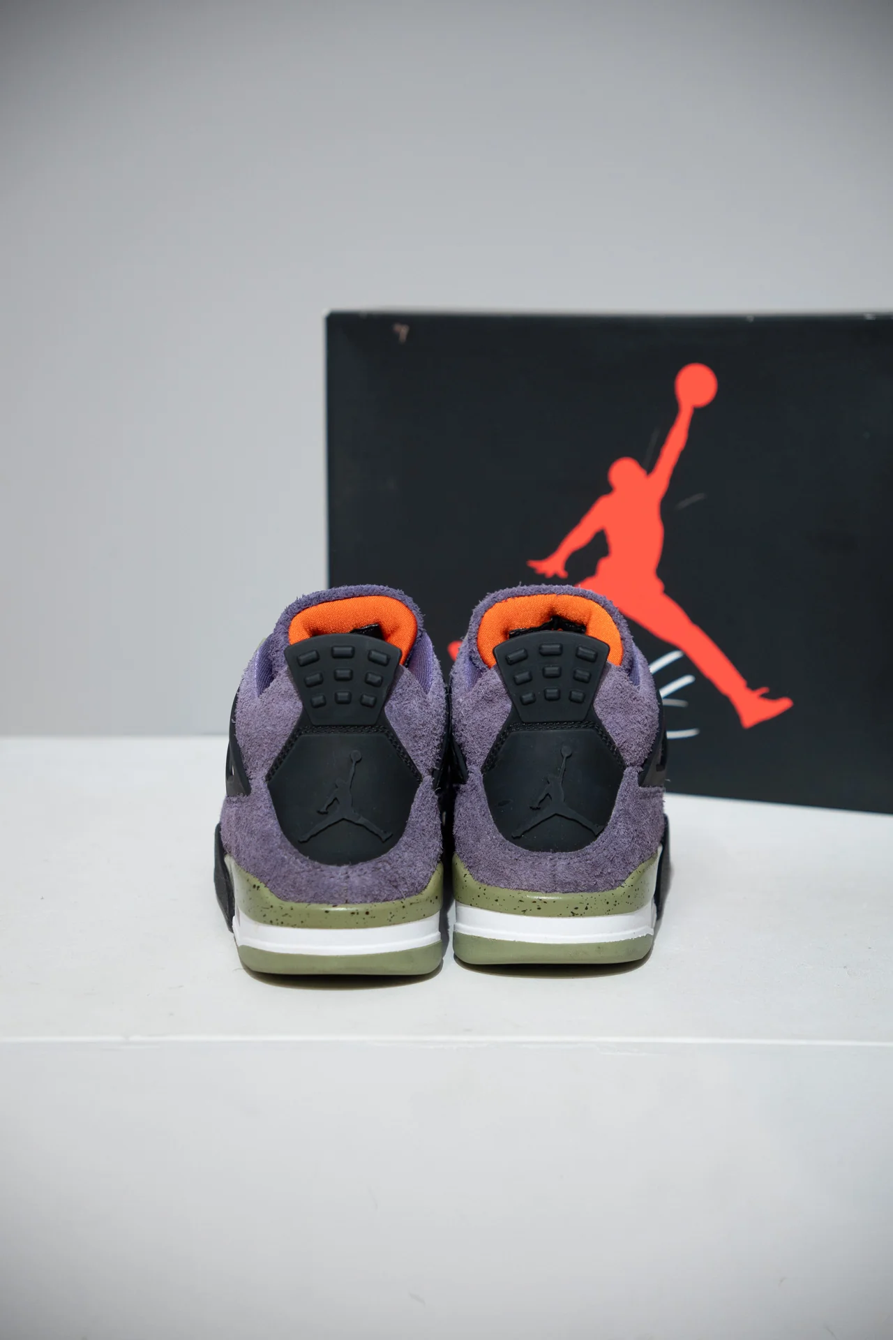 Jordan 4 Canyon purple (Taille 37,5) - Image 3
