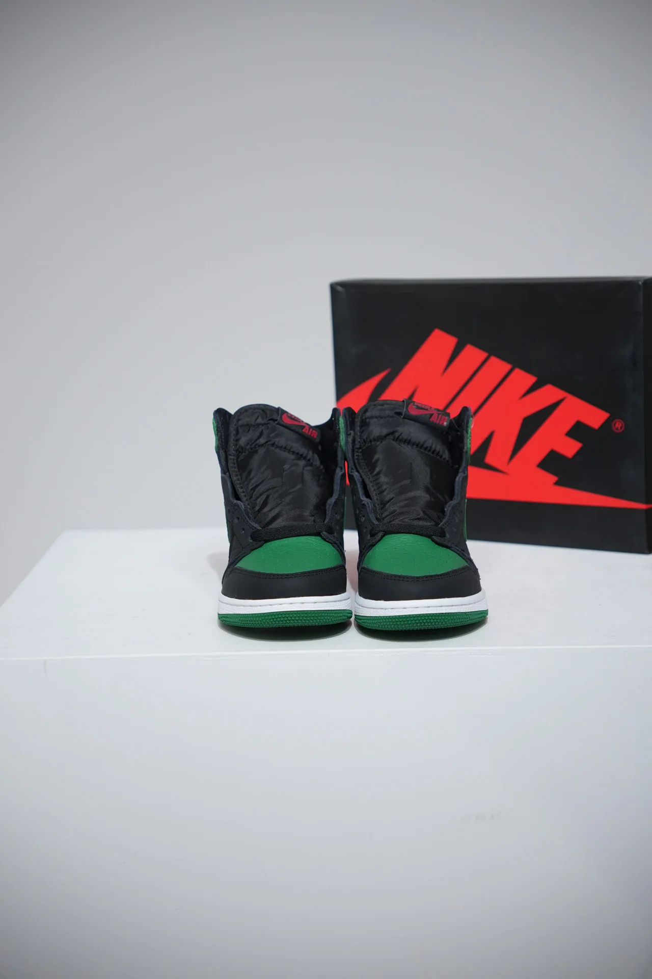 Jordan 1 High Pine Green GS (Taille 38) - Image 3