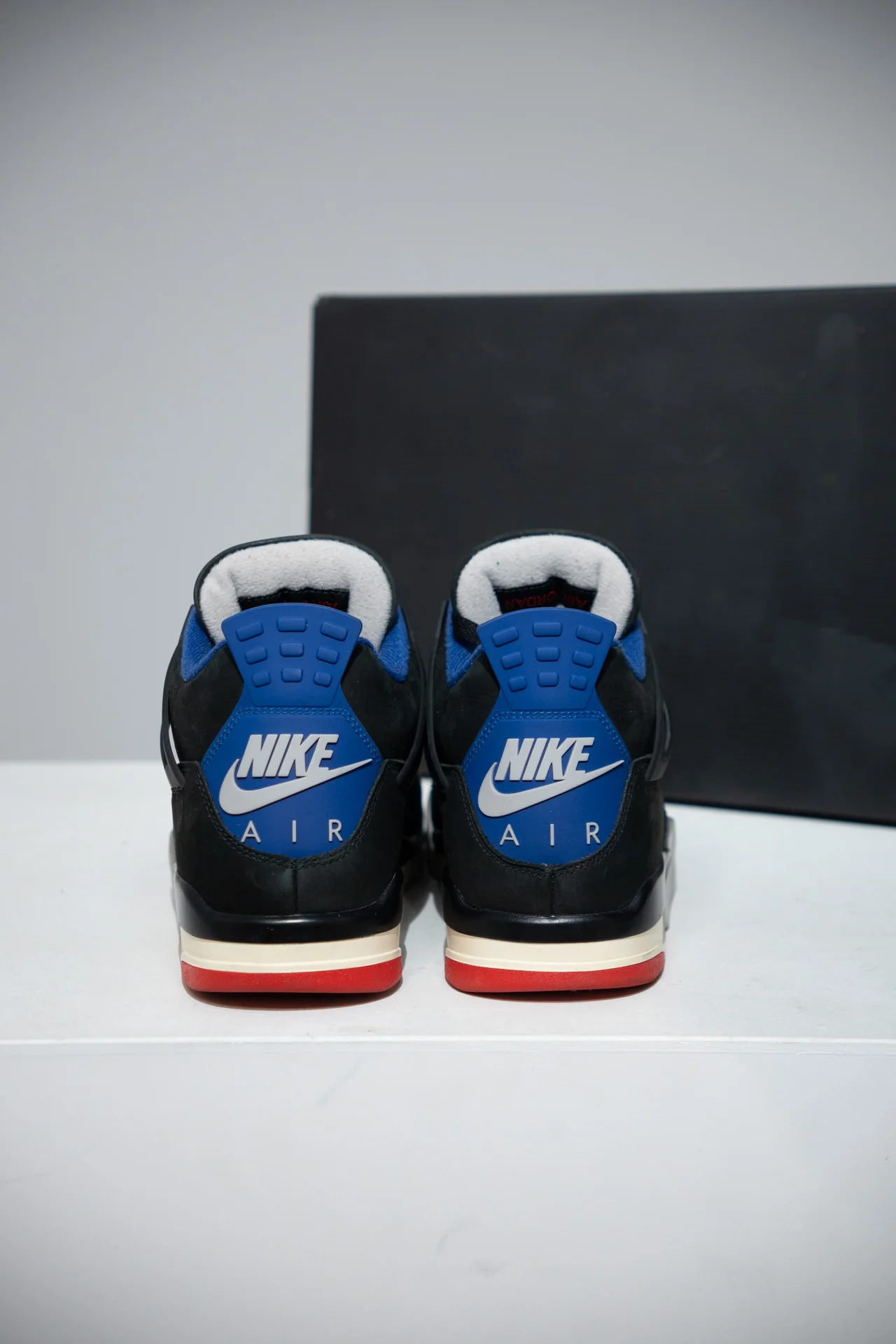 Jordan 4 Rare (Taille 45) - Image 2