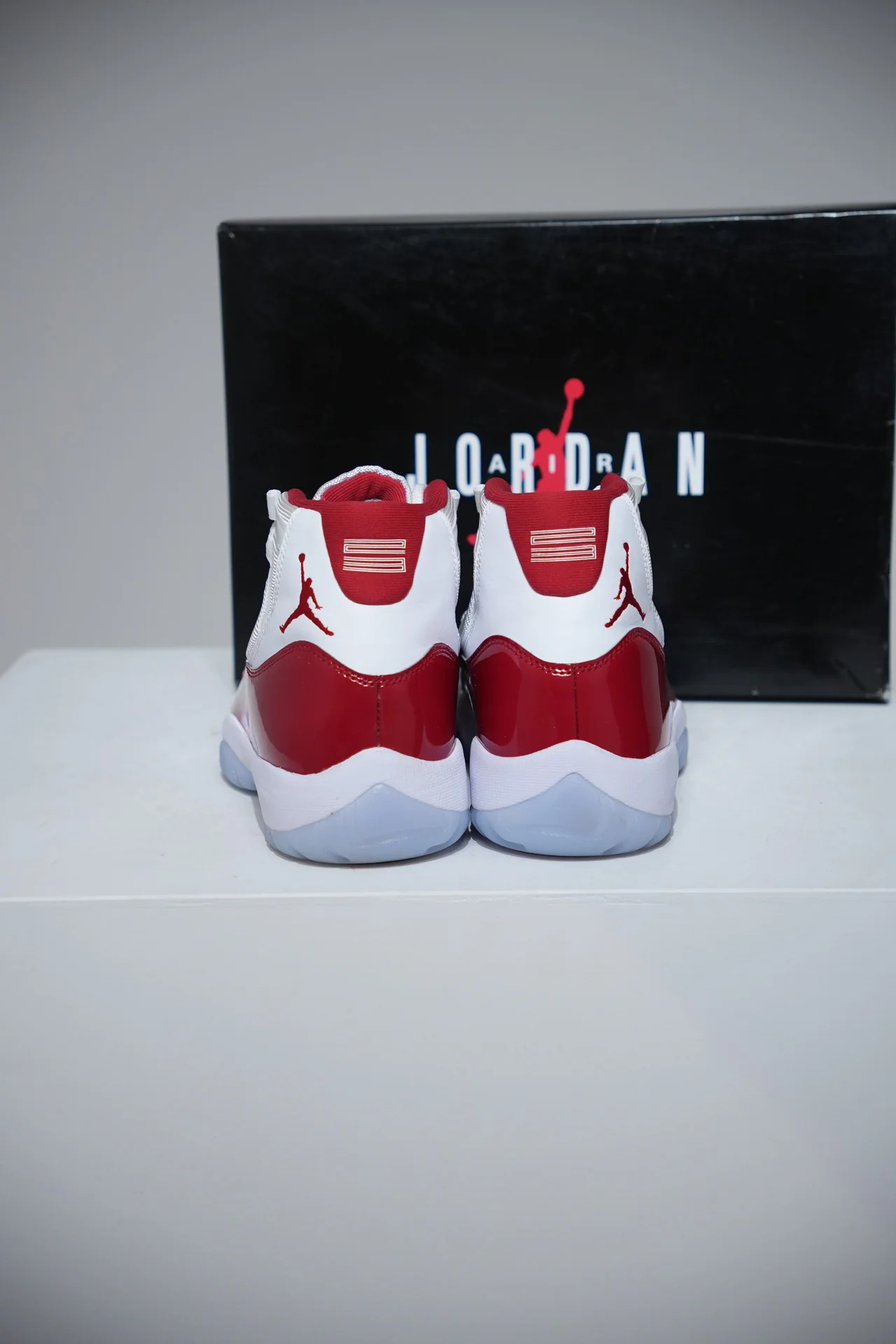 Jordan 11 Cherry (Taille 42) - Image 6