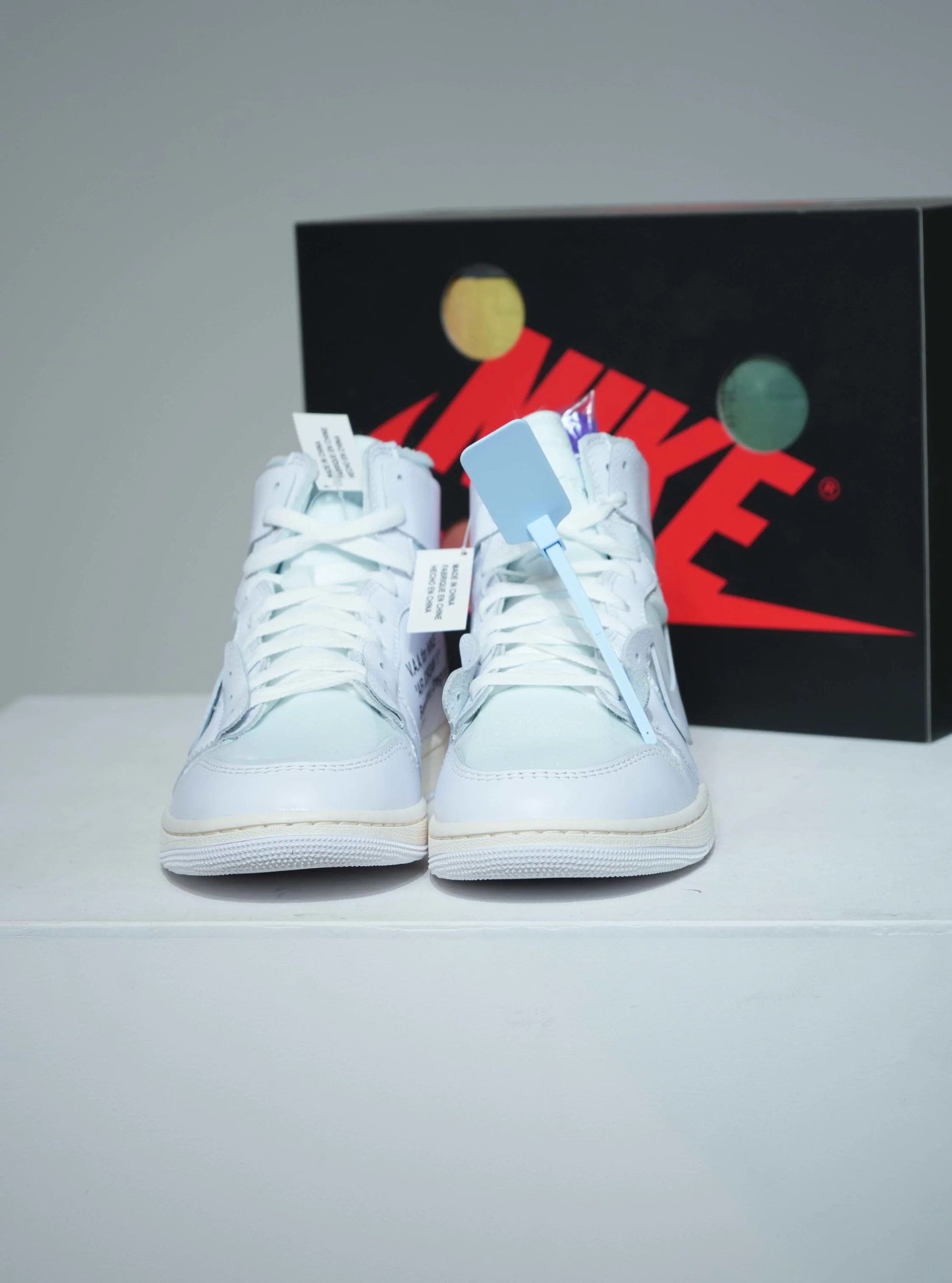 Jordan 1 High Off White Alaska (Taille 42) - Image 2