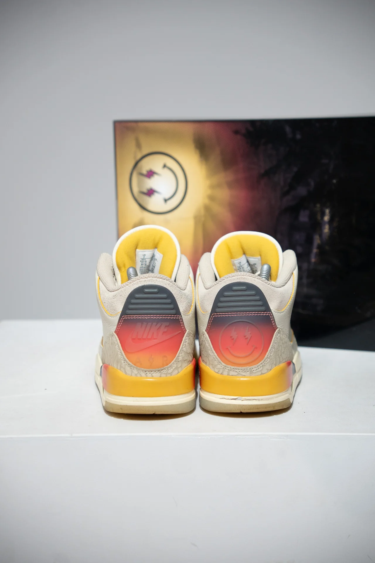 Jordan 3 J Balvin Medellin (Taille 40) - Image 3