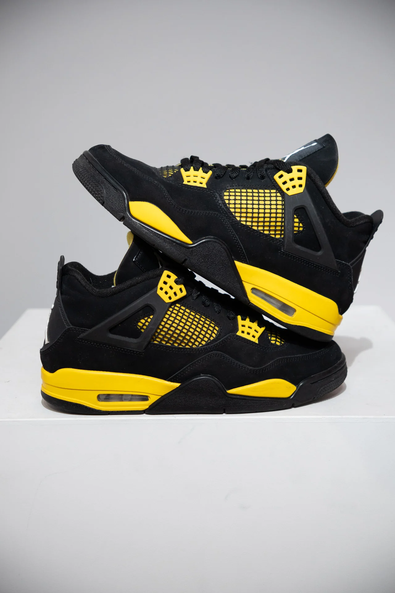 Jordan 4 Thunder (Taille 44)