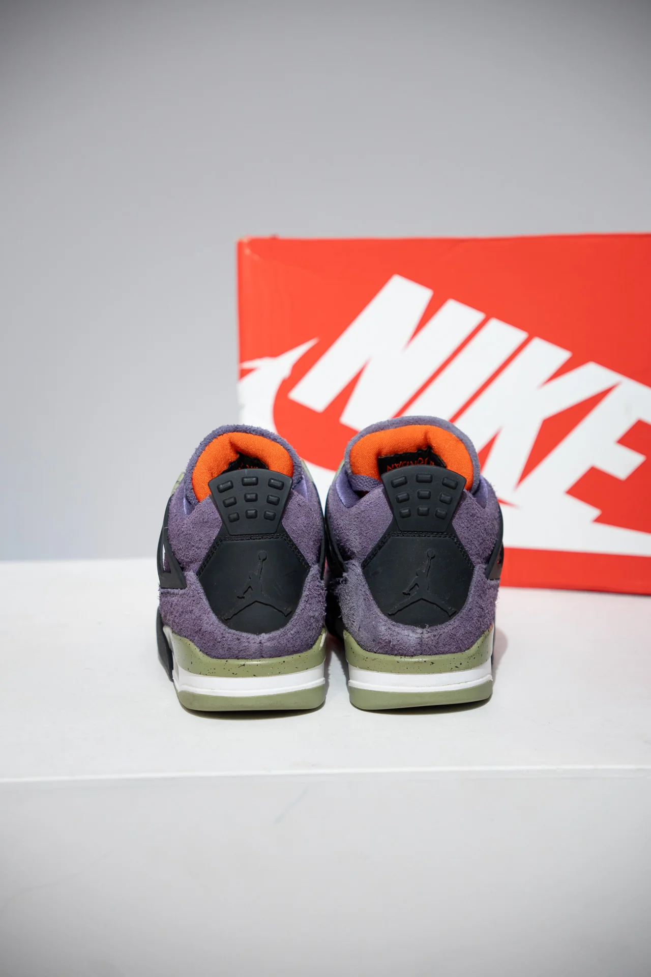 Jordan 4 Canyon purple (Taille 37,5) - Image 4