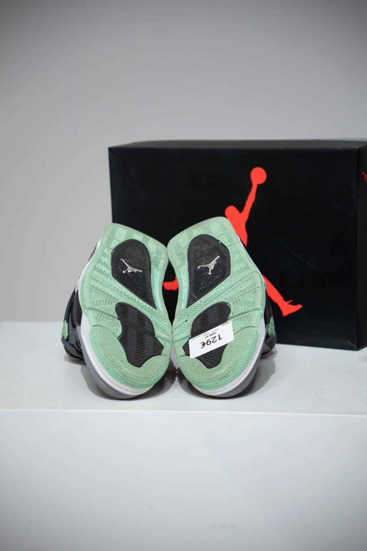 Jordan 4 Green Glow (Taille 43) - Image 4