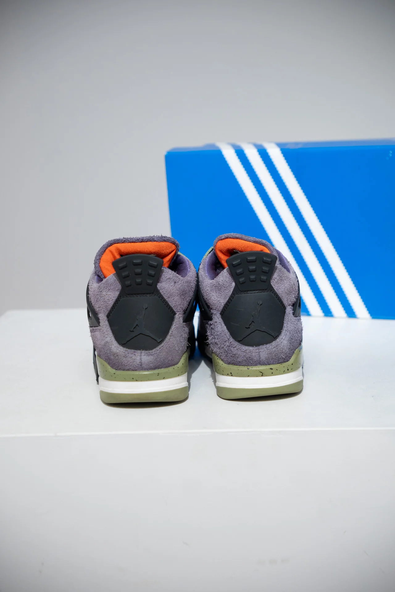 Jordan 4 Canyon purple (Taille 38,5) - Image 3