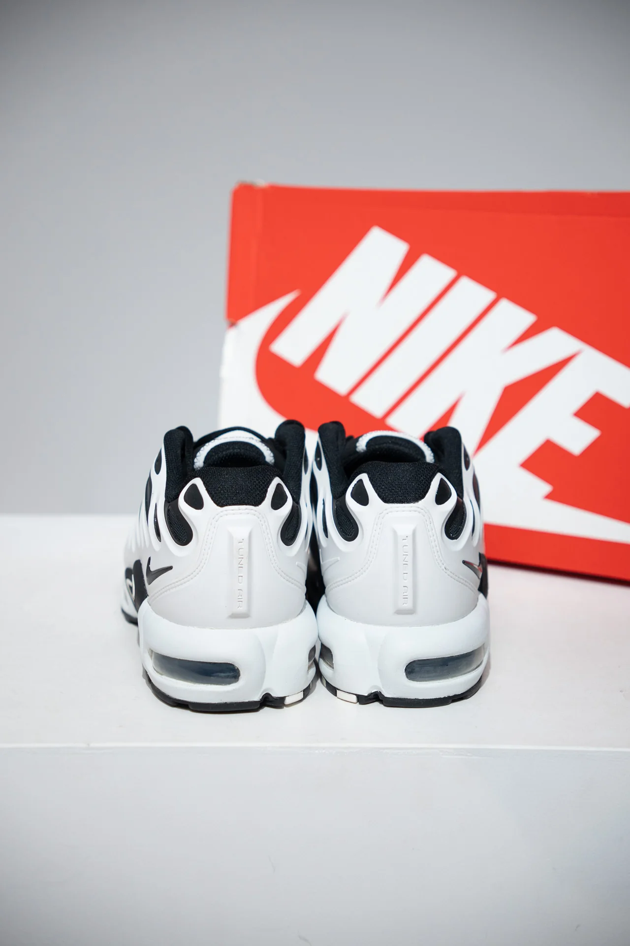 Air Max Plus (TN) Drift Black White (Taille 44,5) - Image 3