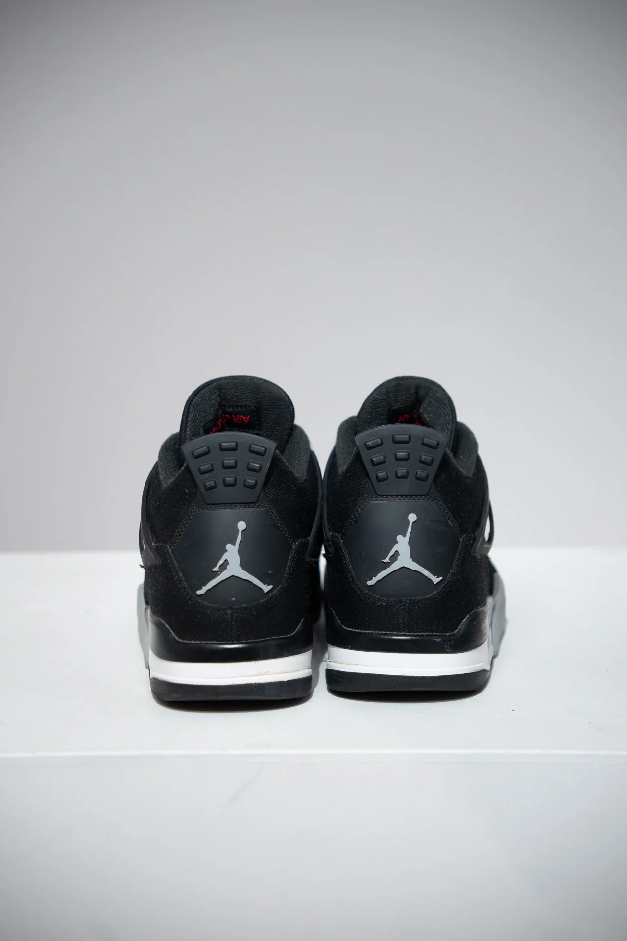 Jordan 4 Black Canvas (Taille 44,5) - Image 2