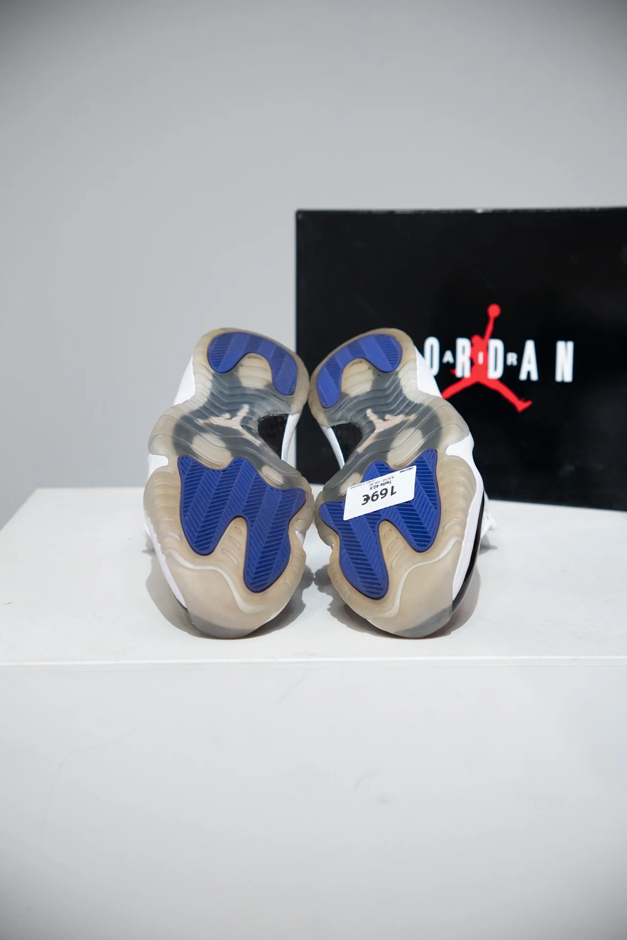 Jordan 11 Concord (Taille 42,5) - Image 4