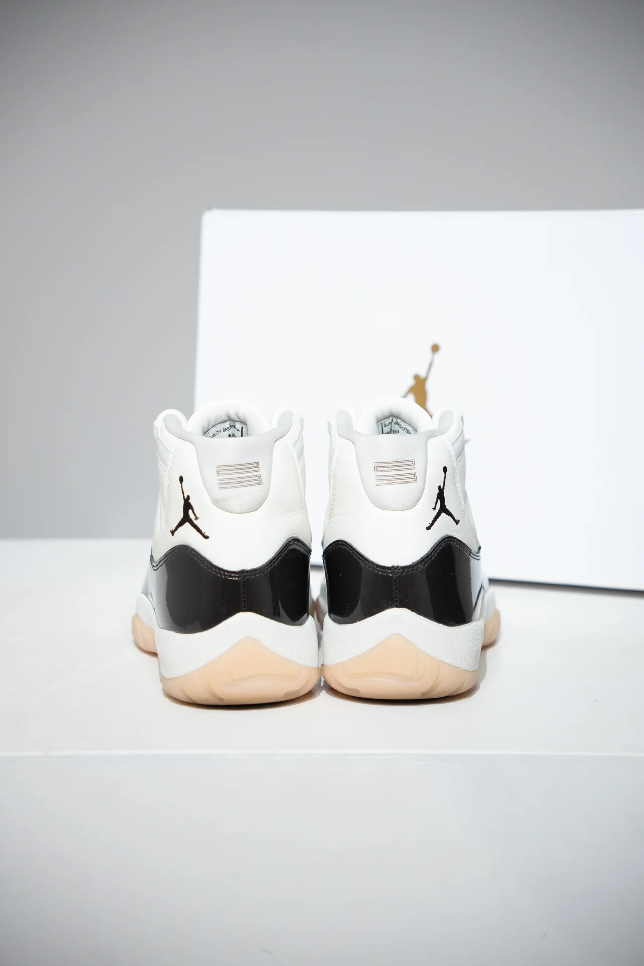 Jordan 11 Napolitan (Taille 38,5) - Image 7