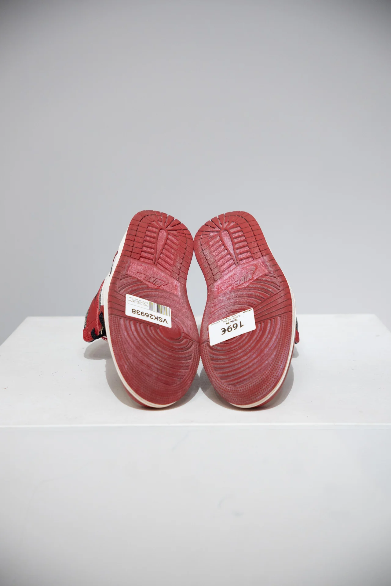Jordan 1 High Lost And Found (Taille 39) - Image 4